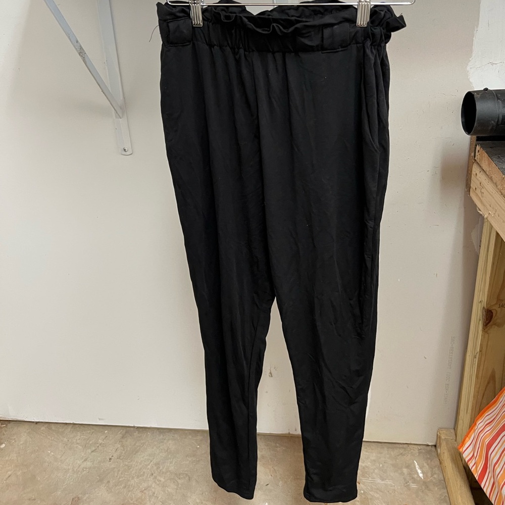 Black Fashion Nova Pants in Small
